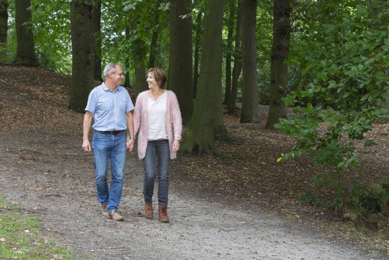 Wandelen op natuurbegraafplaats Heidepol